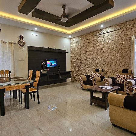 Shi'S Vilva - The Bungalow In Coimbatore - Near Airport, Kmch, Codesia Εξωτερικό φωτογραφία