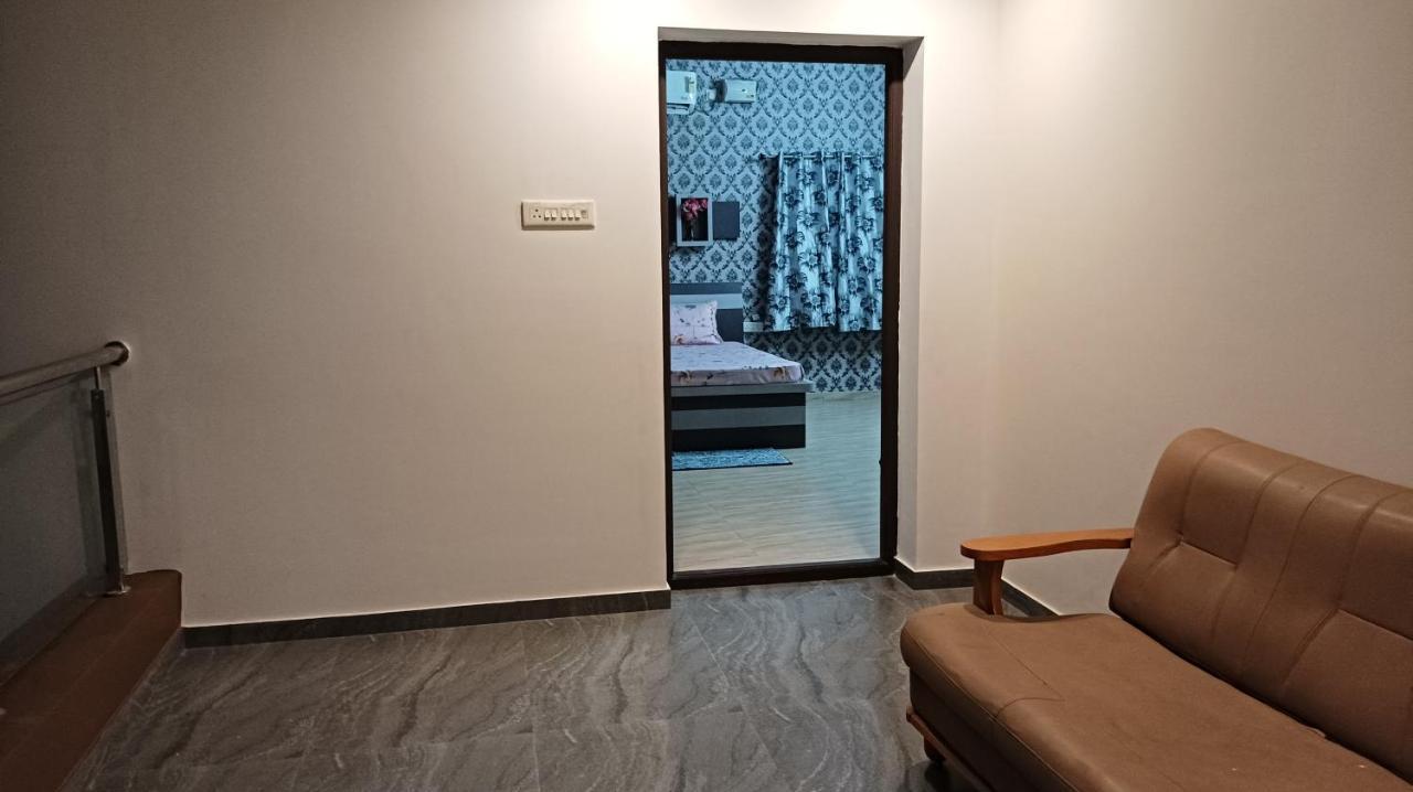 Shi'S Vilva - The Bungalow In Coimbatore - Near Airport, Kmch, Codesia Εξωτερικό φωτογραφία